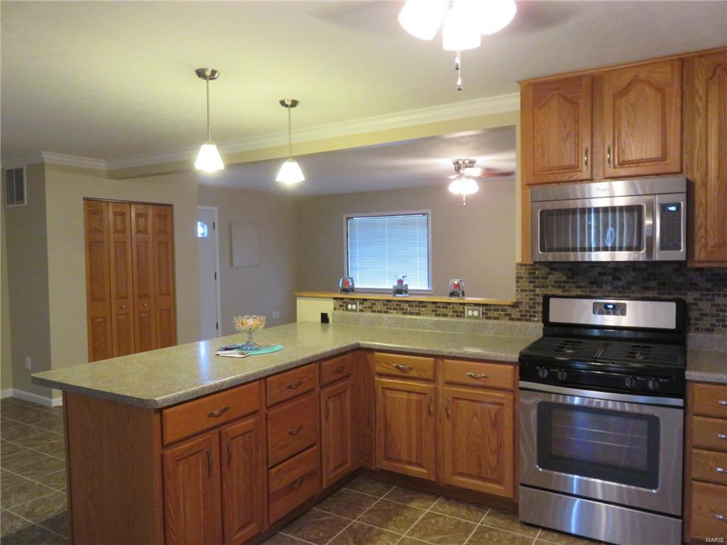 607 Brown Road Brighton, IL 62012 - Photo 9 of 27
