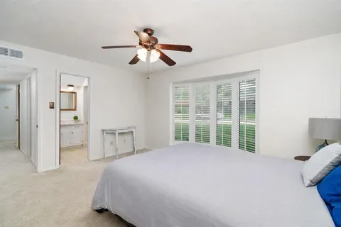 $275,000 | 833 Ray Andra Drive, DeSoto, TX 75115