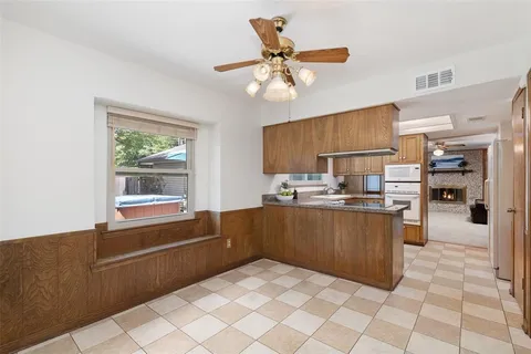 $275,000 | 833 Ray Andra Drive, DeSoto, TX 75115