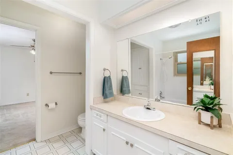 $275,000 | 833 Ray Andra Drive, DeSoto, TX 75115