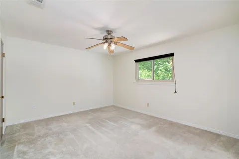 $275,000 | 833 Ray Andra Drive, DeSoto, TX 75115