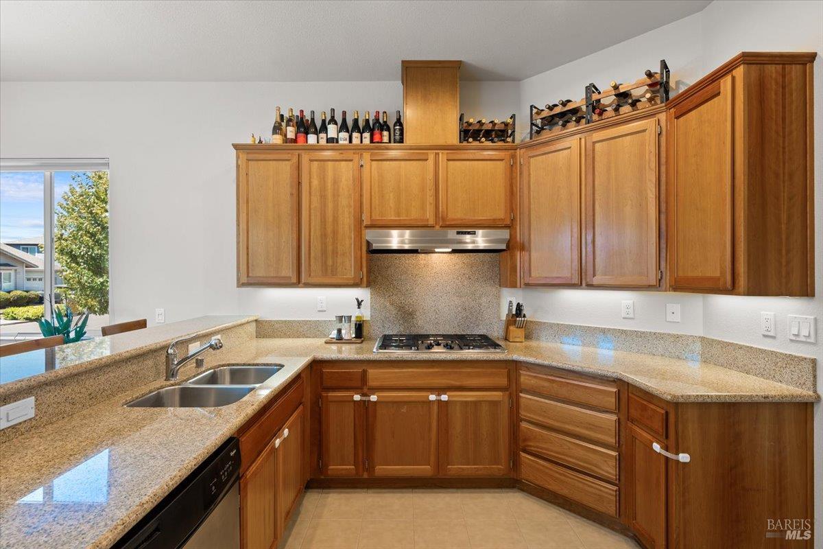 2462 Forse Lane Santa Rosa, CA 95404 - Photo 8 of 36