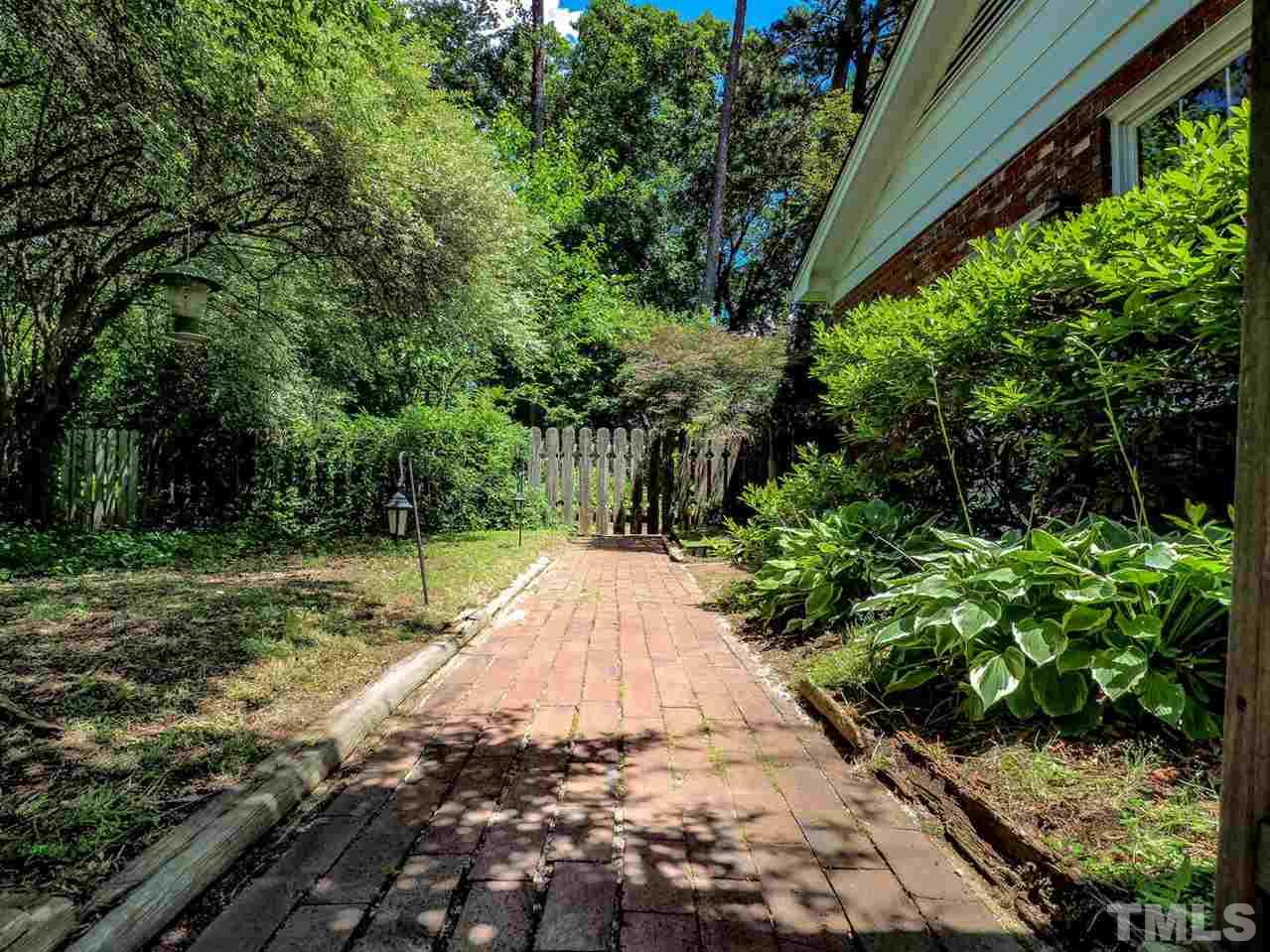 6412 Brandywine Road Raleigh, NC 27607 - Photo 23 of 25 a view of backyard with green space