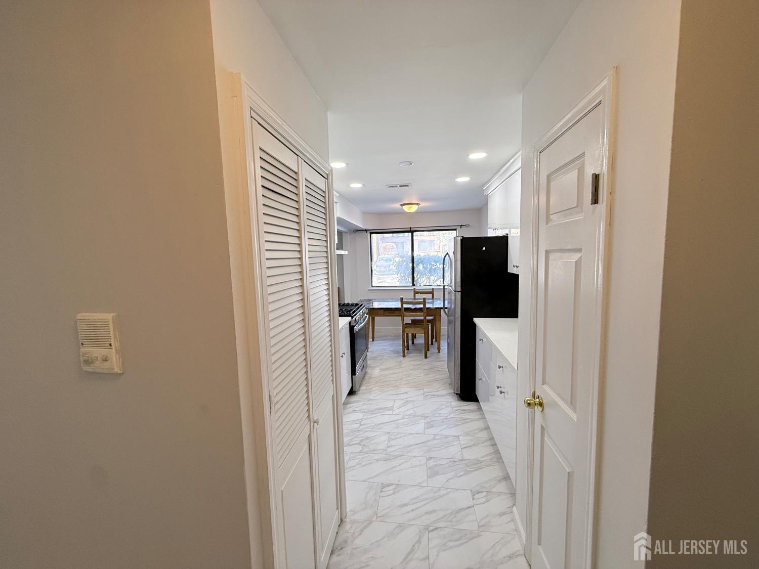 513 Edison Glen Terrace Edison, NJ 08837 - Photo 16 of 16