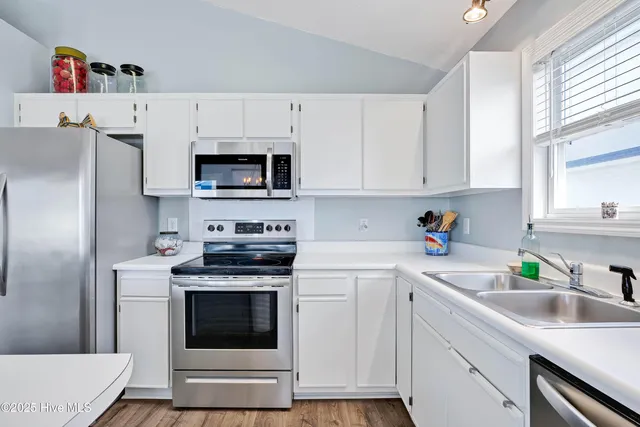 $3,000 | 2505 West Dolphin Drive, Oak Island, NC 28465