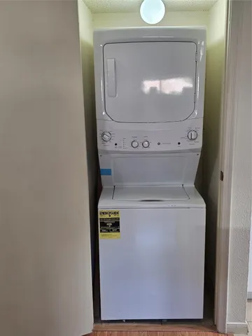 $118,000 | 2120 El Paseo Street, Unit 2106, Houston, TX 77054