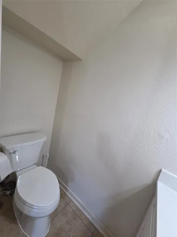 $118,000 | 2120 El Paseo Street, Unit 2106, Houston, TX 77054