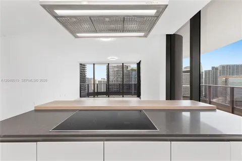 $1,599,000 | 1000 Brickell Plaza, Unit 4015, Miami, FL 33131