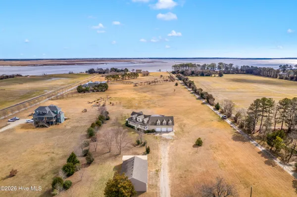 $795,000 | 337 Woodleigh Road, Knotts Island, NC 27950