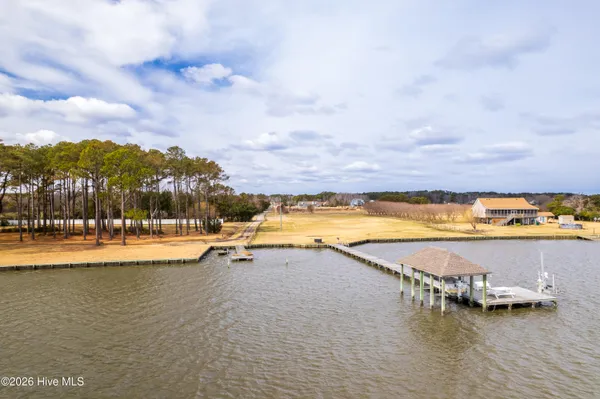 $795,000 | 337 Woodleigh Road, Knotts Island, NC 27950