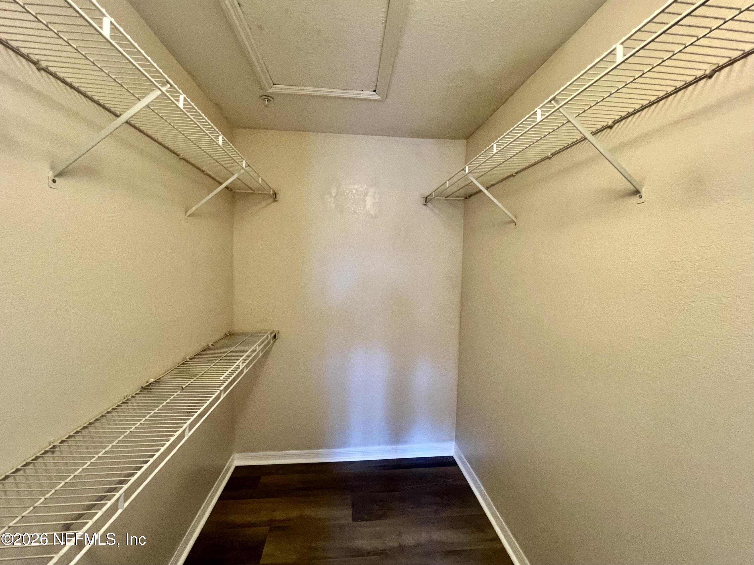 7800 Point Meadows Drive, Unit 938 Jacksonville, FL 32256 - Photo 18 of 34 BR 2 Walk in closet
