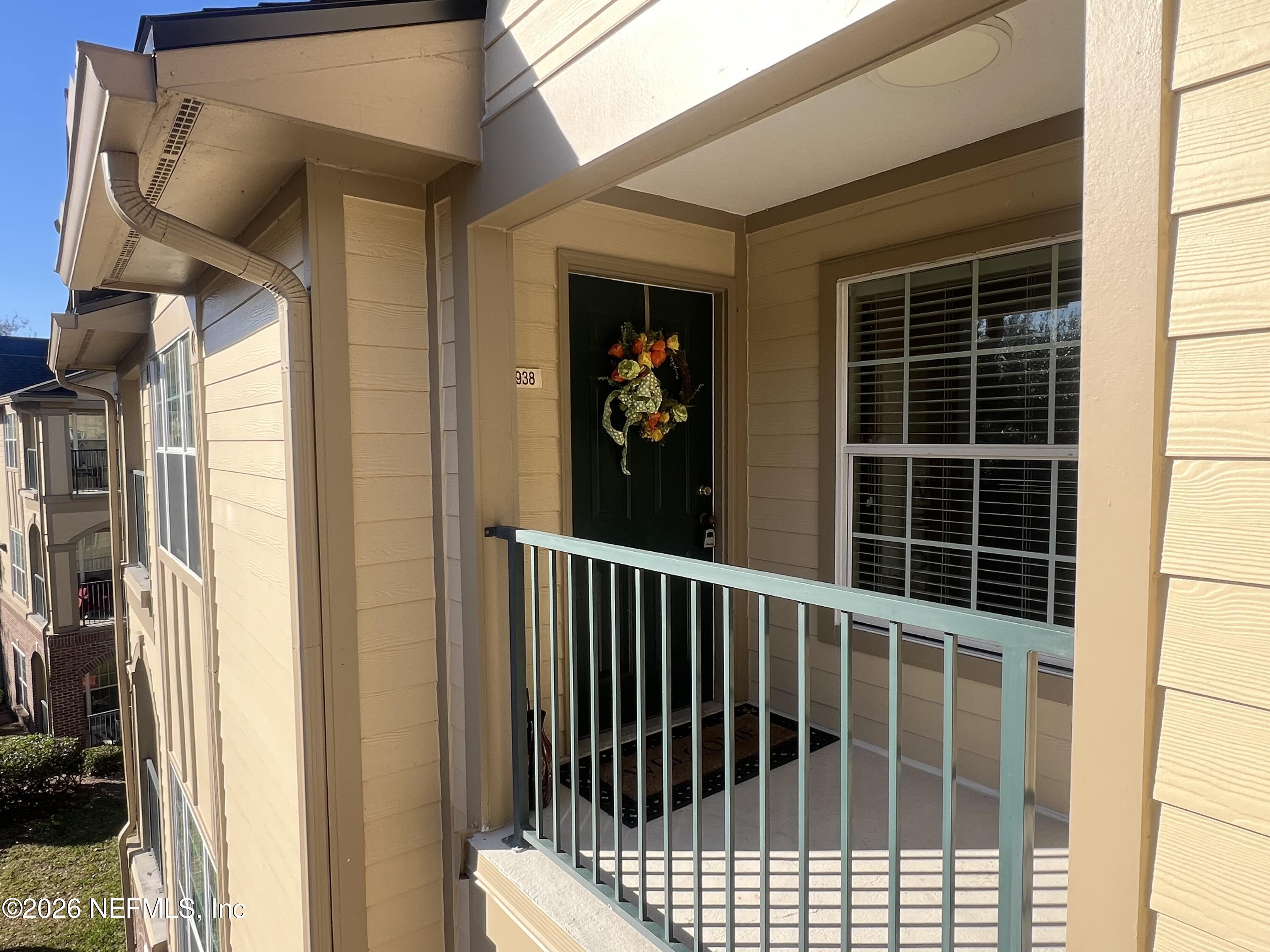 7800 Point Meadows Drive, Unit 938 Jacksonville, FL 32256 - Photo 4 of 34 Front door