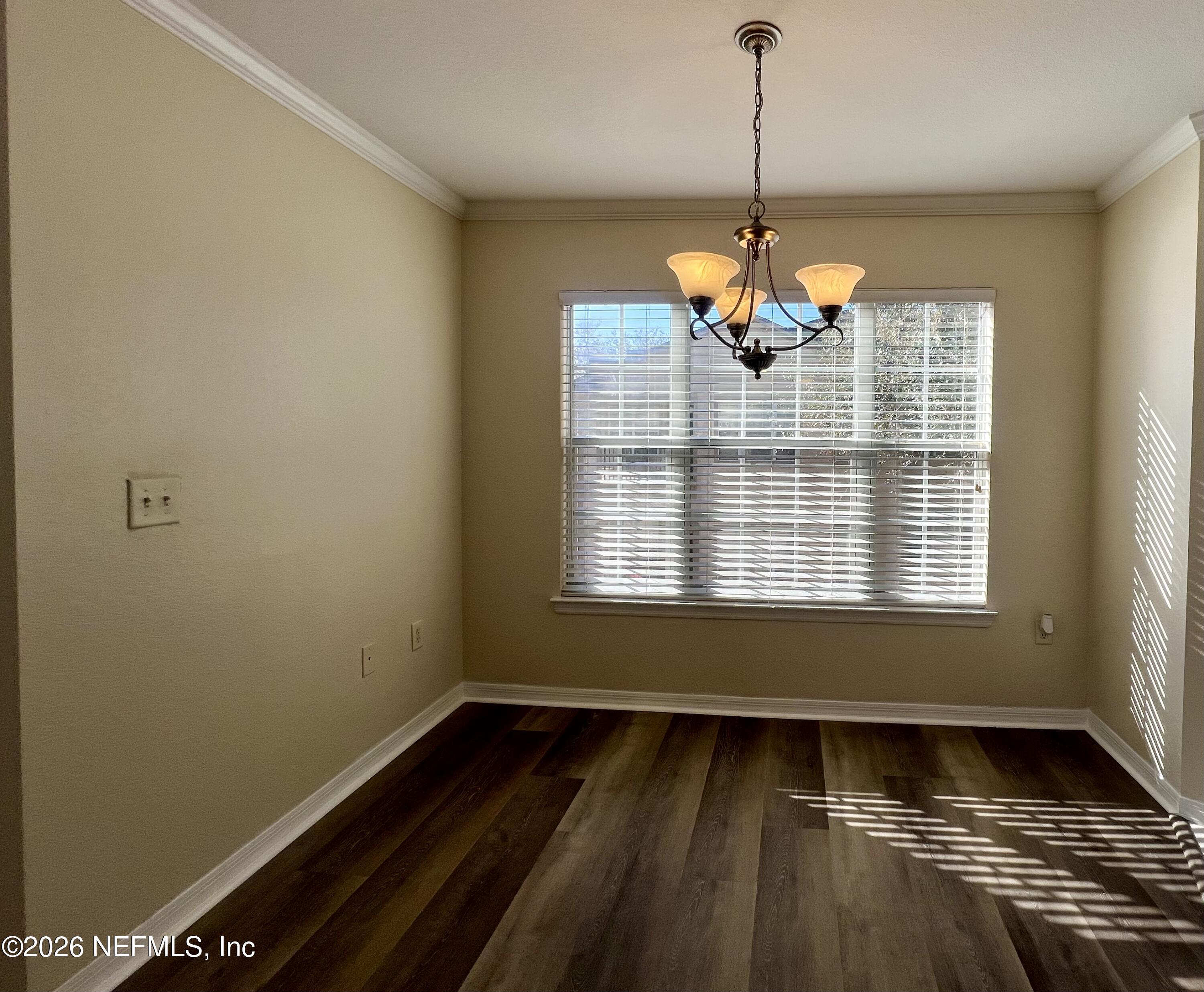 7800 Point Meadows Drive, Unit 938 Jacksonville, FL 32256 - Photo 8 of 34 Dining Room