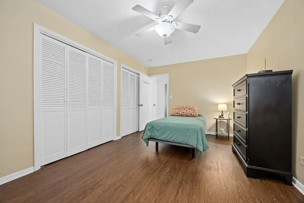 $265,000 | 730 Beach Avenue, Unit 4, La Grange Park, IL 60526