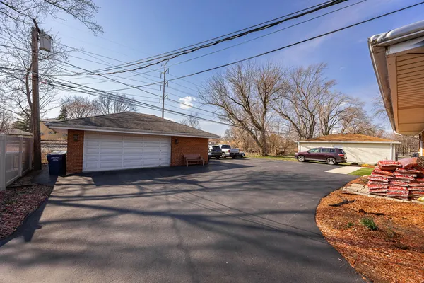 $265,000 | 730 Beach Avenue, Unit 4, La Grange Park, IL 60526