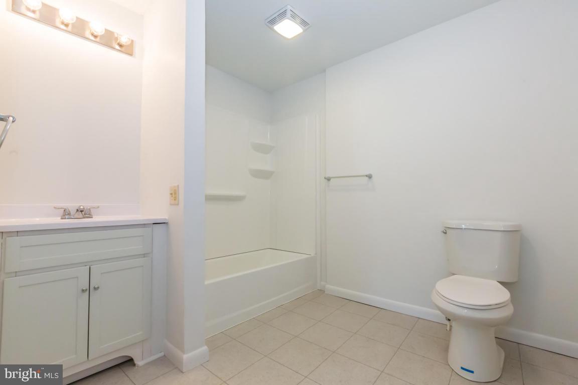 2175 Hollinger Road Lancaster, PA 17602 - Photo 16 of 30 Gallery Image 16