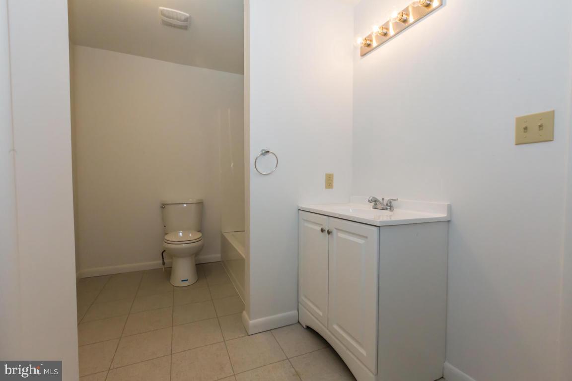 2175 Hollinger Road Lancaster, PA 17602 - Photo 19 of 30 Gallery Image 19
