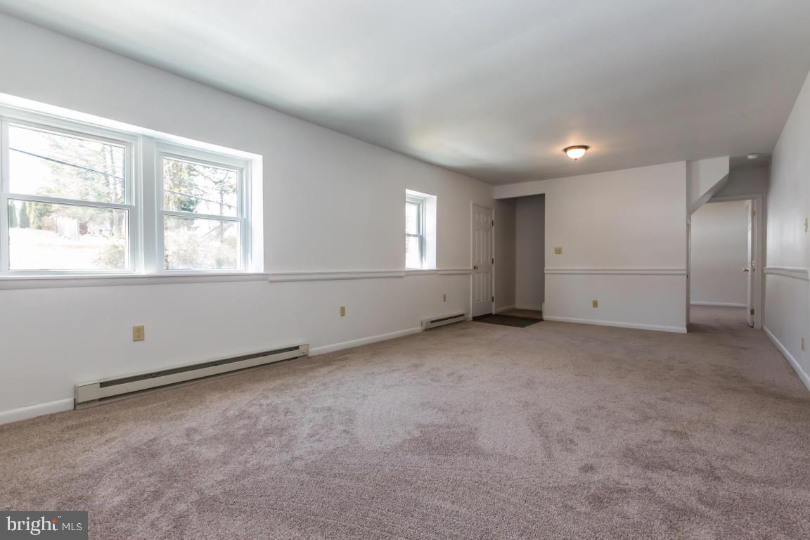 2175 Hollinger Road Lancaster, PA 17602 - Photo 8 of 30 Gallery Image 8
