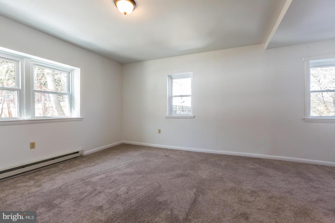 2175 Hollinger Road Lancaster, PA 17602 - Photo 10 of 30 Gallery Image 10