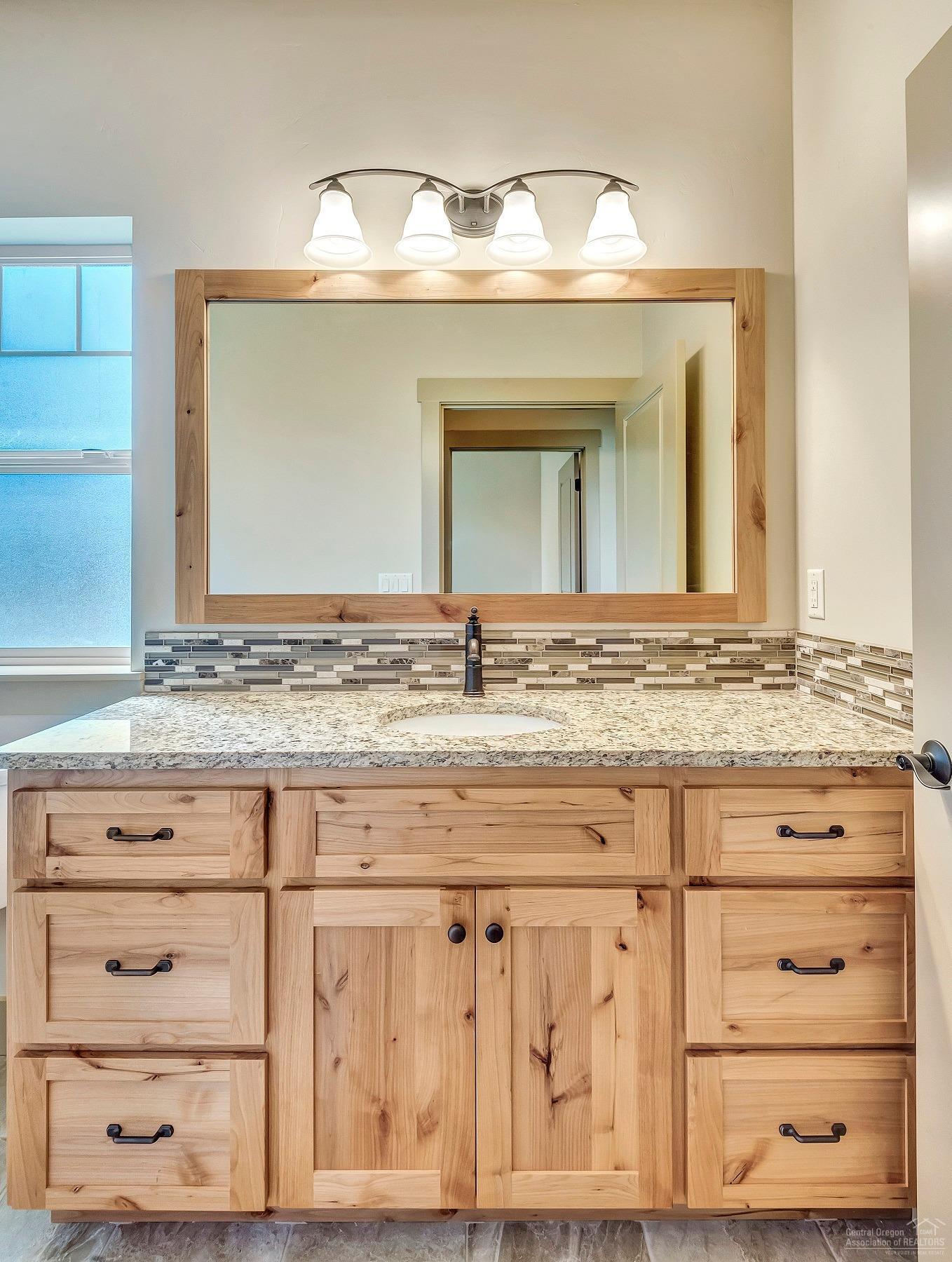 339 Northwest Saddle Ridge Loop Prineville, OR 97754 - Photo 21 of 25 Gallery Image 21