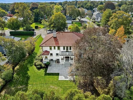 $2,695,000 | 2 Ocean Avenue, Swampscott, MA 01907