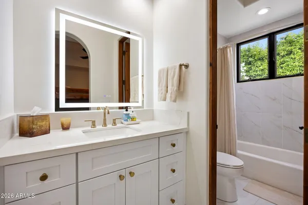 $6,400,000 | 6700 East Malcomb Drive, Paradise Valley, AZ 85253