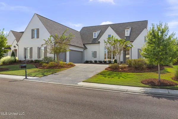 $730,000 | 156 Latter Rayne Drive, Flowood, MS 39232