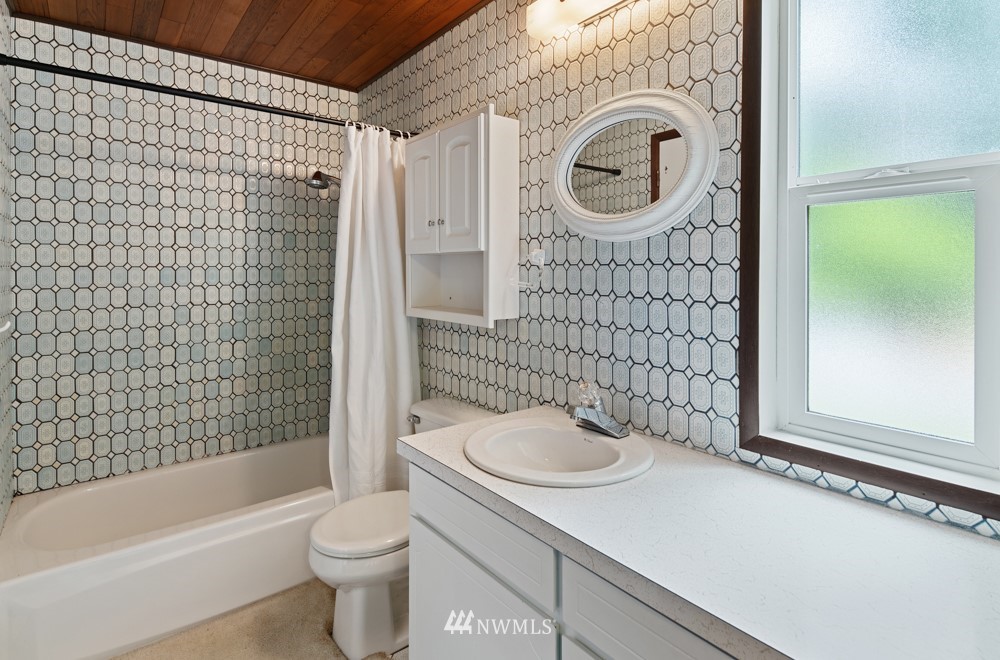 404 158th Street Southeast Bothell, WA 98012 - Photo 11 of 20