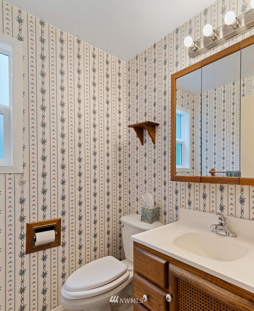 404 158th Street Southeast Bothell, WA 98012 - Photo 8 of 20