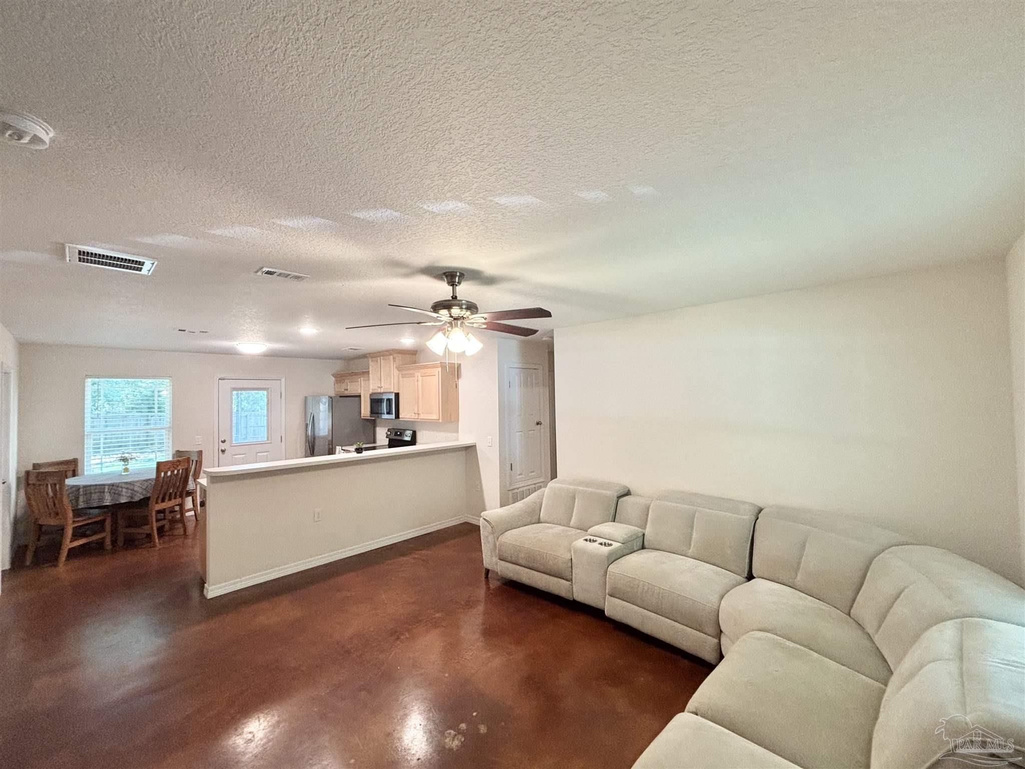5244 Bishop Road Milton, FL 32570 - Photo 4 of 22 Gallery Image 4