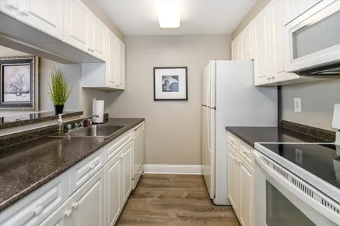 $675,000 | 1 2nd Street, Unit 1705, Jersey City, NJ 07302