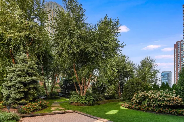 $675,000 | 1 2nd Street, Unit 1705, Jersey City, NJ 07302