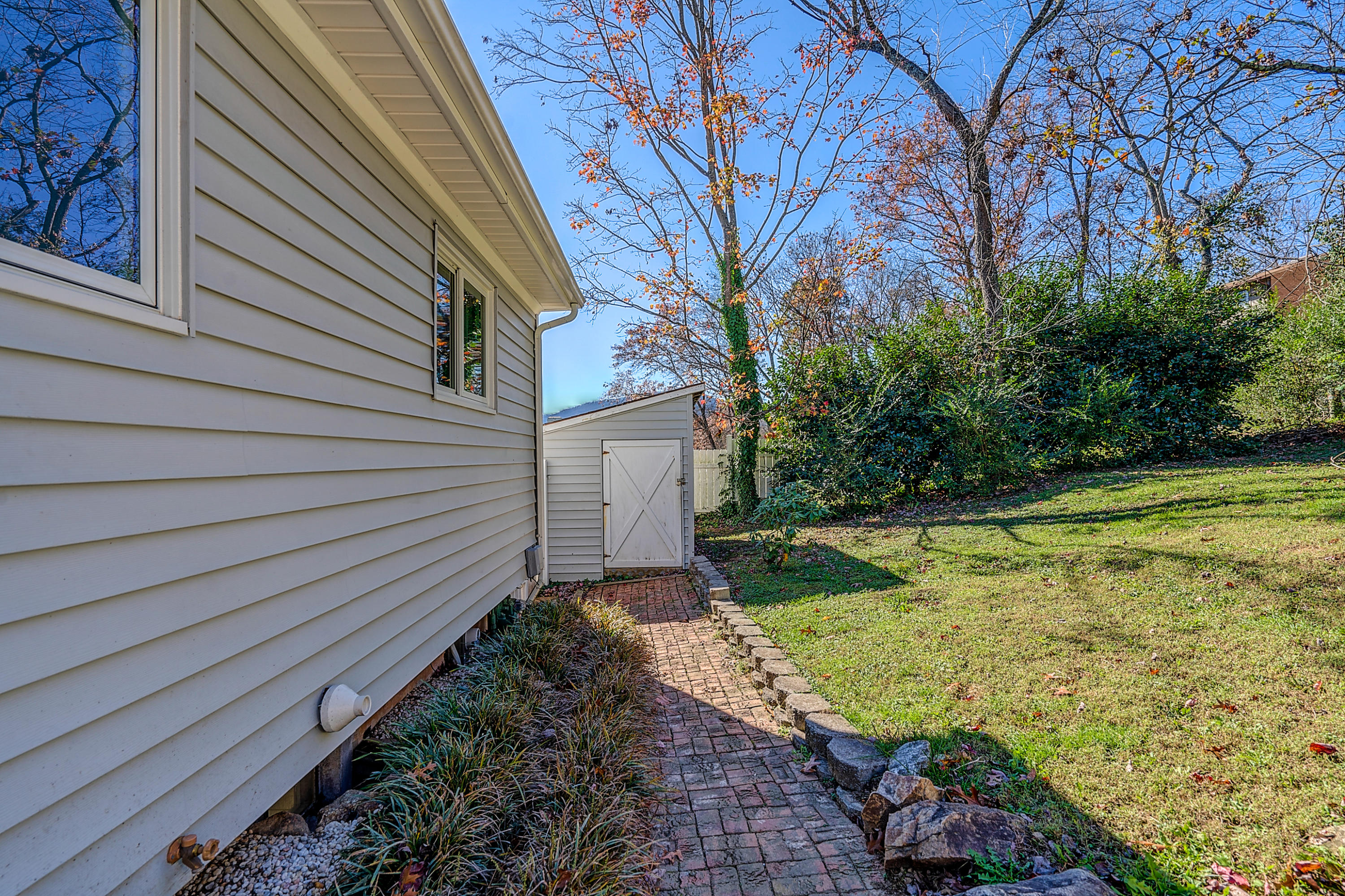 3543 Meadowlark Road Roanoke, VA 24018 - Photo 33 of 39 DSC00376_77_78_79_80