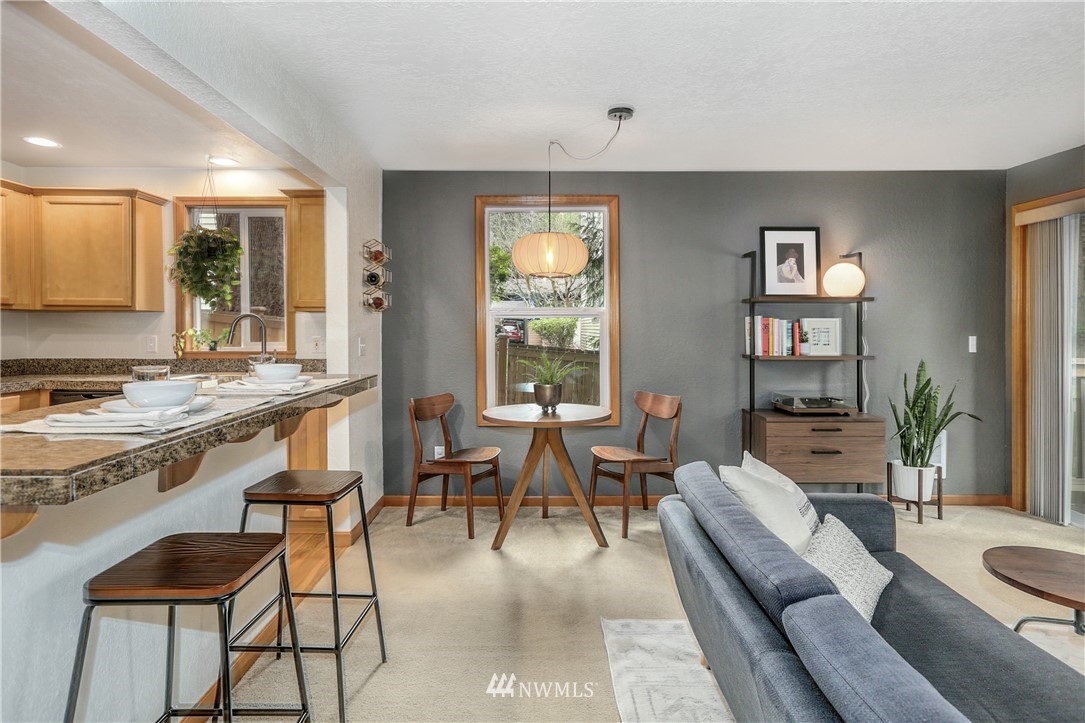 8705 238th Street Southwest, Unit J Edmonds, WA 98026 - Photo 6 of 14 Gallery Image 6