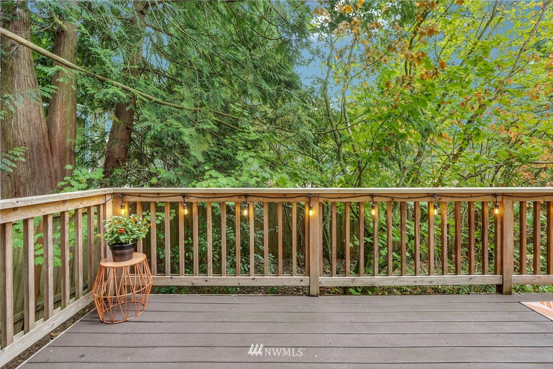 8705 238th Street Southwest, Unit J Edmonds, WA 98026 - Photo 8 of 14 Gallery Image 8