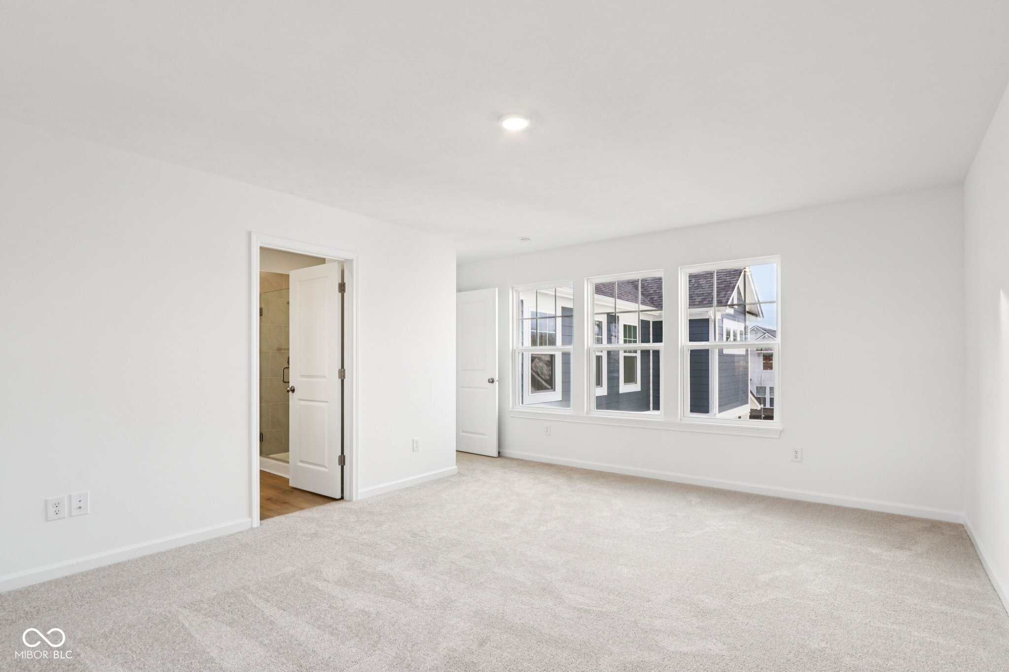 16054 Meadow Frost Court Fishers, IN 46037 - Photo 13 of 31