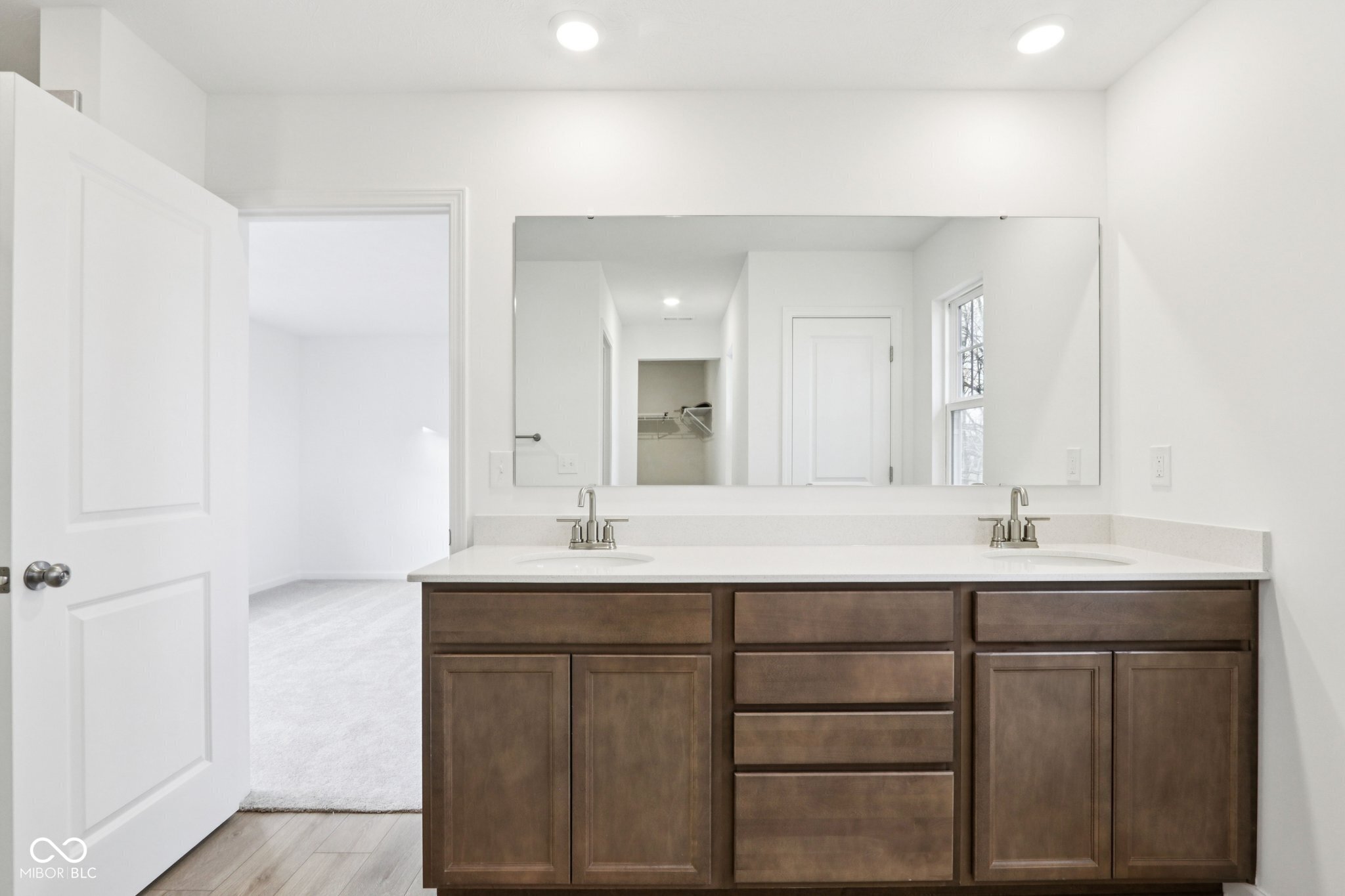 16054 Meadow Frost Court Fishers, IN 46037 - Photo 17 of 31