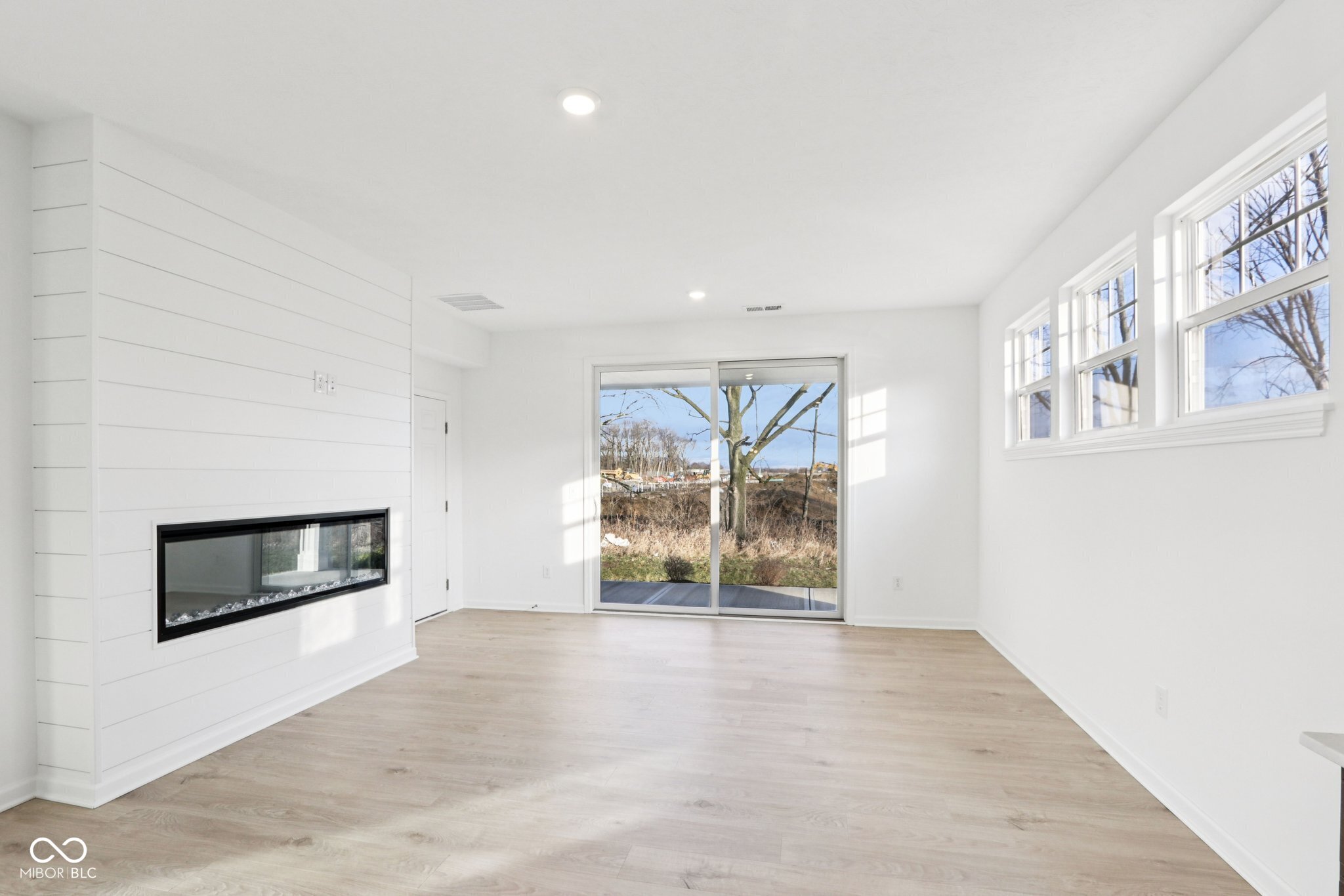 16054 Meadow Frost Court Fishers, IN 46037 - Photo 2 of 31