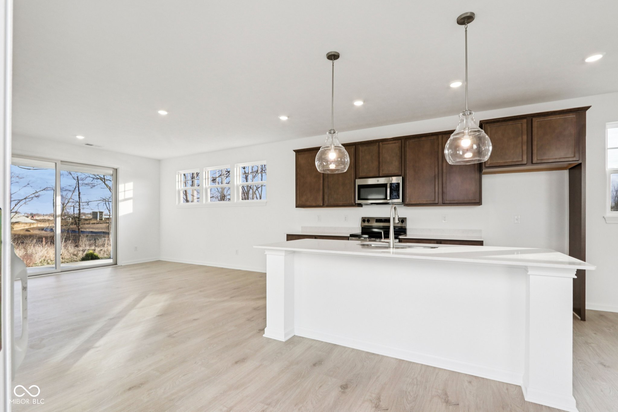 16054 Meadow Frost Court Fishers, IN 46037 - Photo 4 of 31