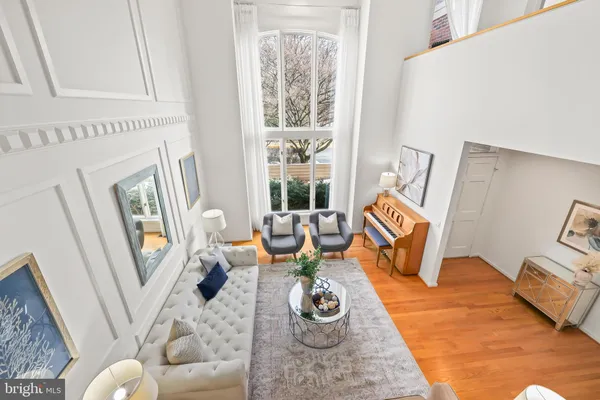 $1,075,000 | 11573 Hemingway Drive, Reston, VA 20194