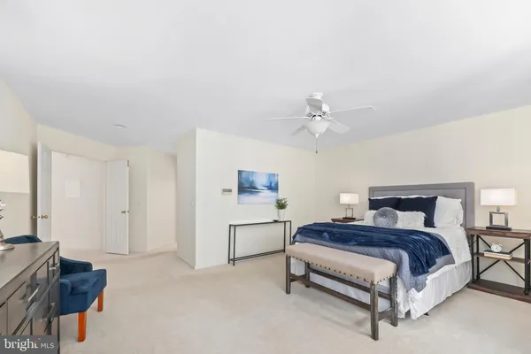 $1,075,000 | 11573 Hemingway Drive, Reston, VA 20194