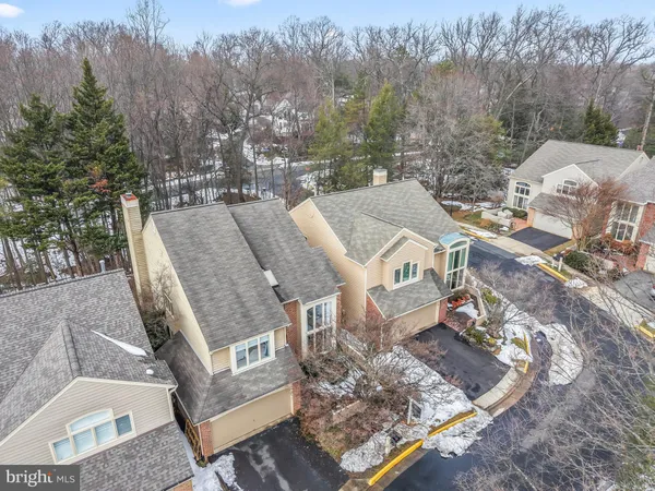 $1,075,000 | 11573 Hemingway Drive, Reston, VA 20194