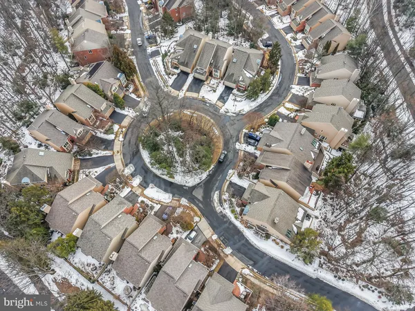 $1,075,000 | 11573 Hemingway Drive, Reston, VA 20194