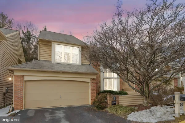 $1,075,000 | 11573 Hemingway Drive, Reston, VA 20194