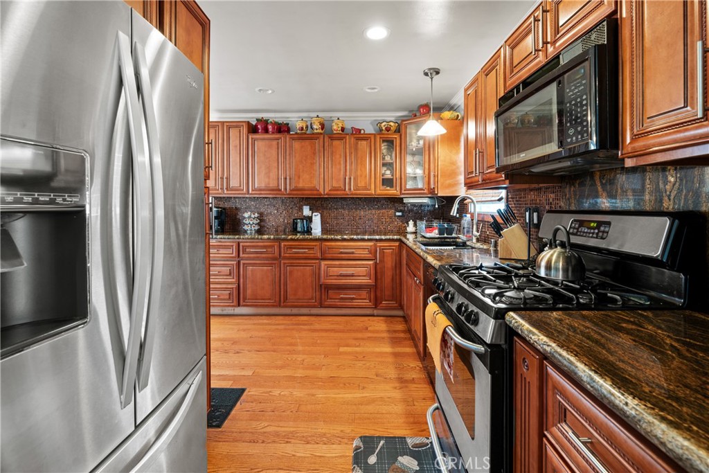 13210 Lambert Road Whittier, CA 90602 - Photo 16 of 42