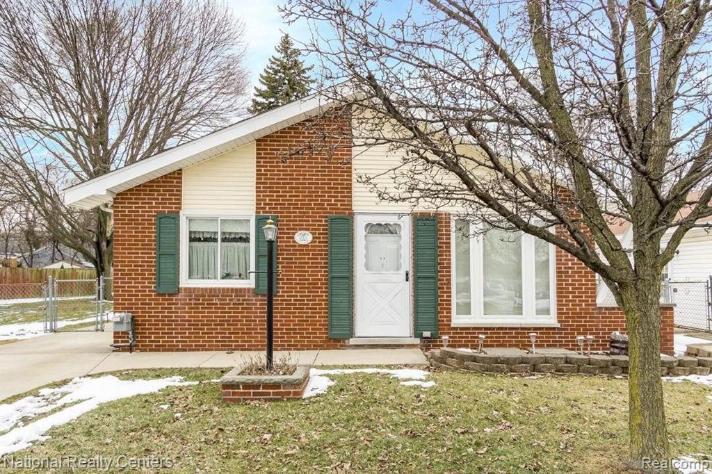 210 South Campbell Road Royal Oak, MI 48067 - Photo 1 of 25