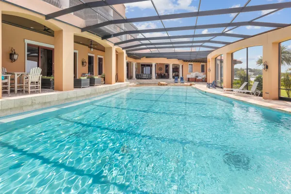 $15,000,000 | 4300 Breakwater Drive, Destin, FL 32541