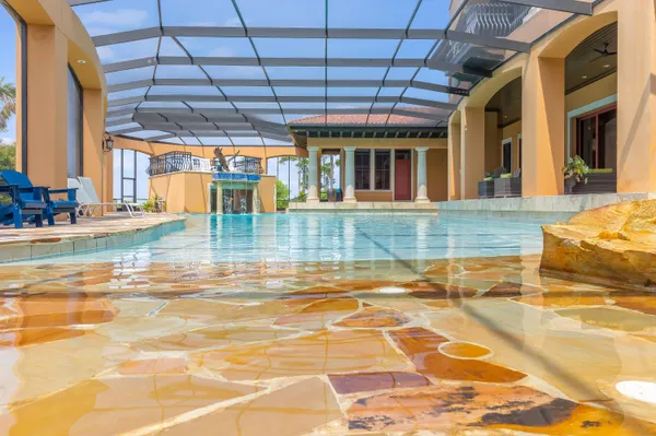 $15,000,000 | 4300 Breakwater Drive, Destin, FL 32541
