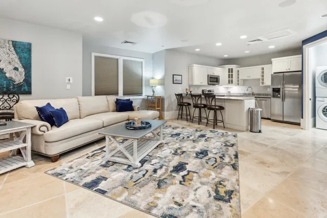 $15,000,000 | 4300 Breakwater Drive, Destin, FL 32541