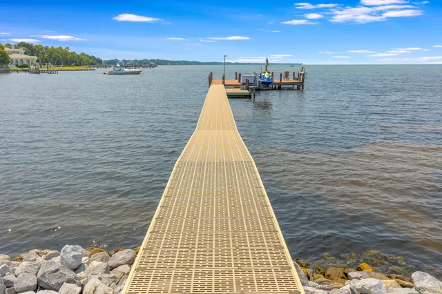 $15,000,000 | 4300 Breakwater Drive, Destin, FL 32541